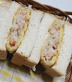 米粉食パンサンドイッチ（海老カツ）